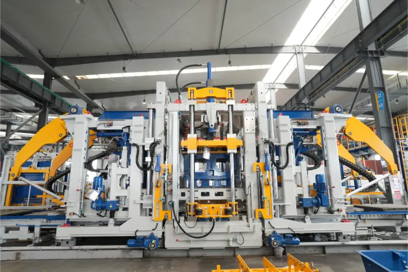 Quangong Machinery Co., Ltd. ZN2000-2 plokkvormimismasin: põhijõudlus võimaldab intelligentset telliste tootmist uuendada